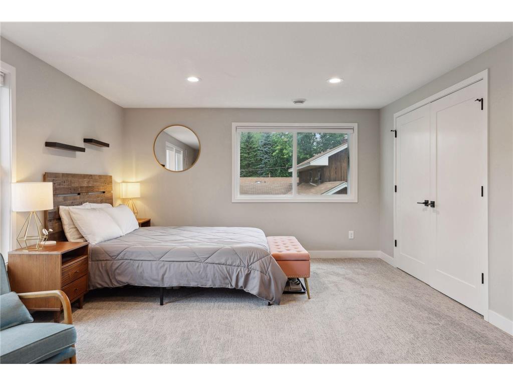 3098 Victoria Street N Roseville MN 55113 7021823 image21