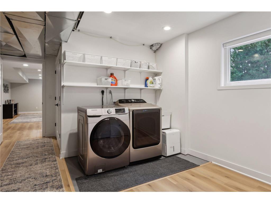 3098 Victoria Street N Roseville MN 55113 7021823 image35