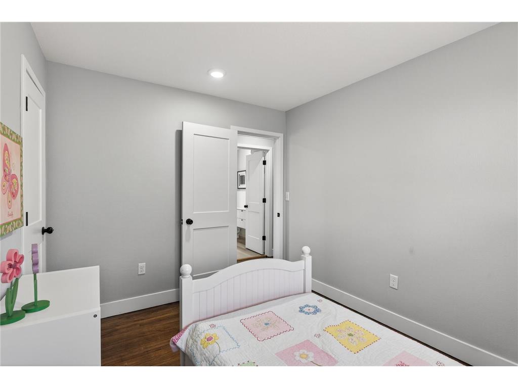 31 Demont Avenue E Little Canada MN 55117 7081923 image15