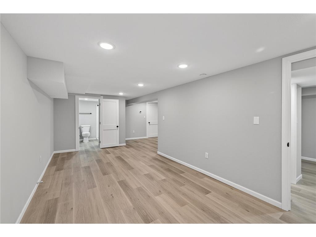 31 Demont Avenue E Little Canada MN 55117 7081923 image22