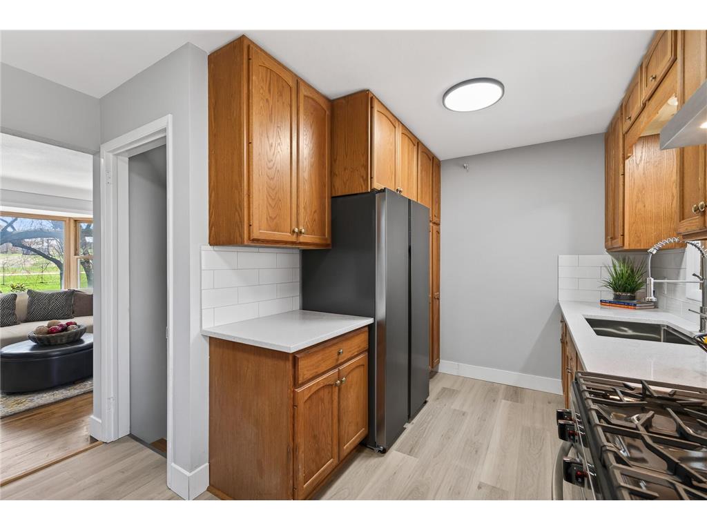 31 Demont Avenue E Little Canada MN 55117 7081923 image6