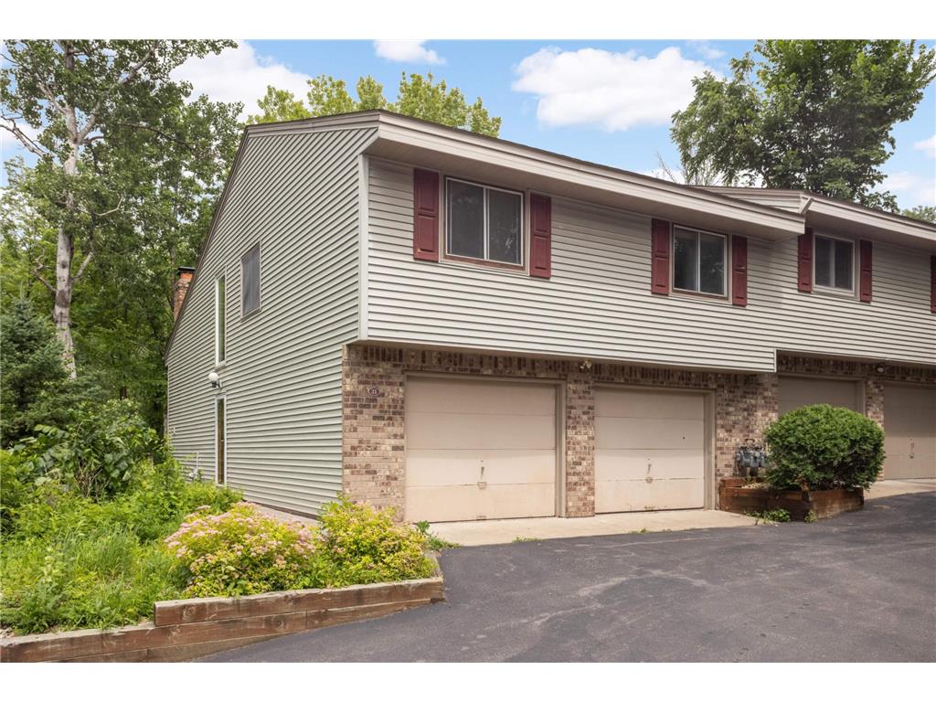 31 Garden Drive Burnsville MN 55337 6726683 image1