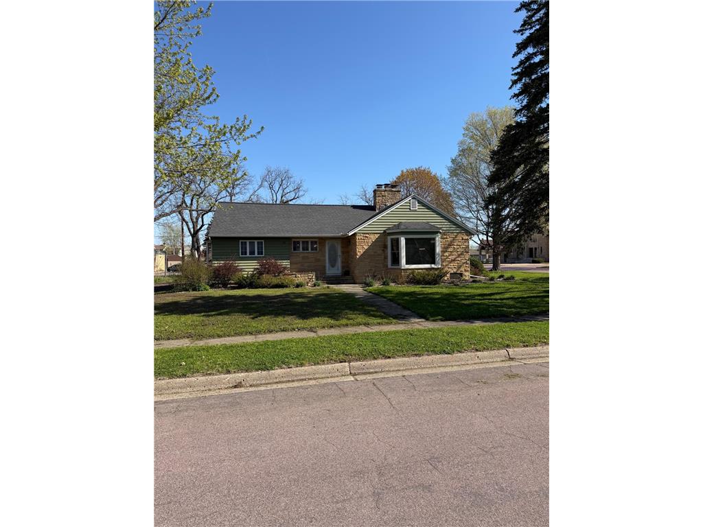 31 Lake Avenue E Minnesota Lake MN 56068 7066194 image2