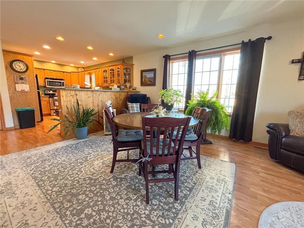 31 Main Avenue N New York Mills MN 56567 6818678 image32