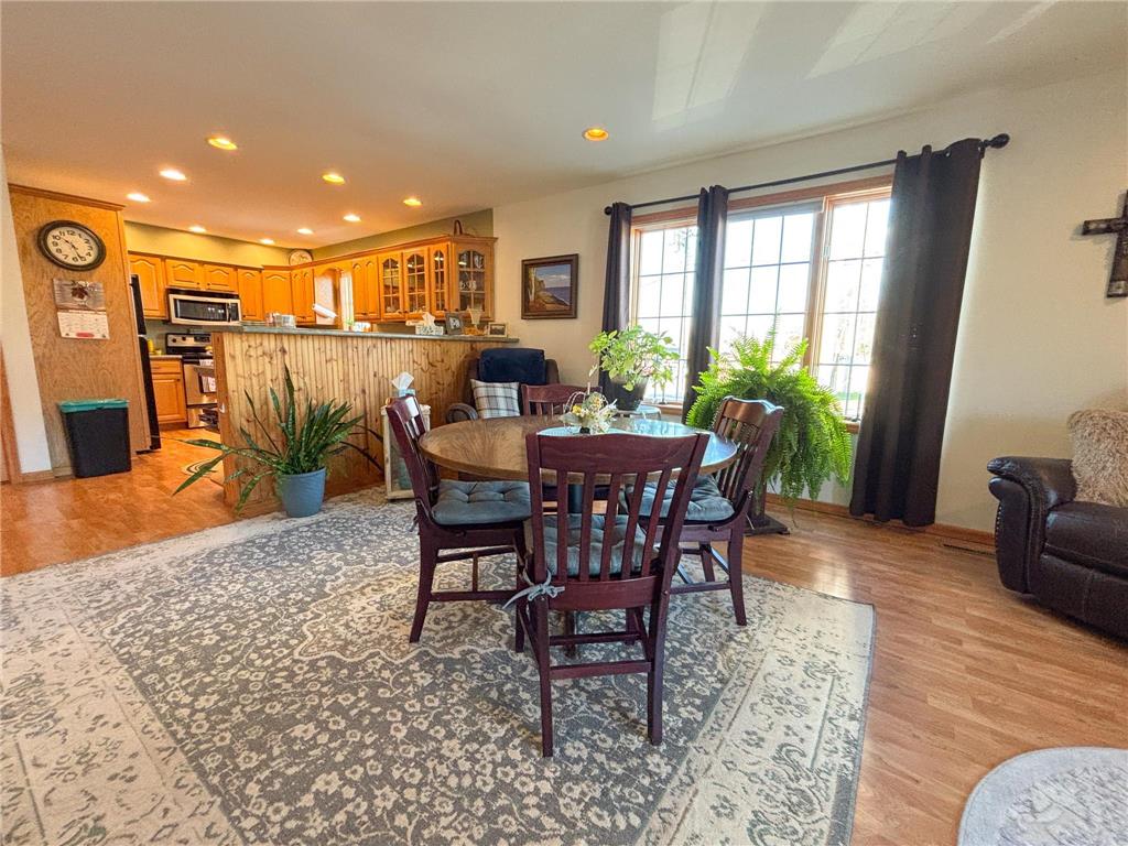 31 Main Avenue New York Mills MN 56567 6820175 image8