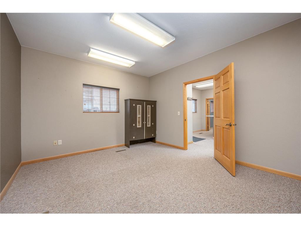 31 S 3rd Street Barron WI 54812 7006782 image8