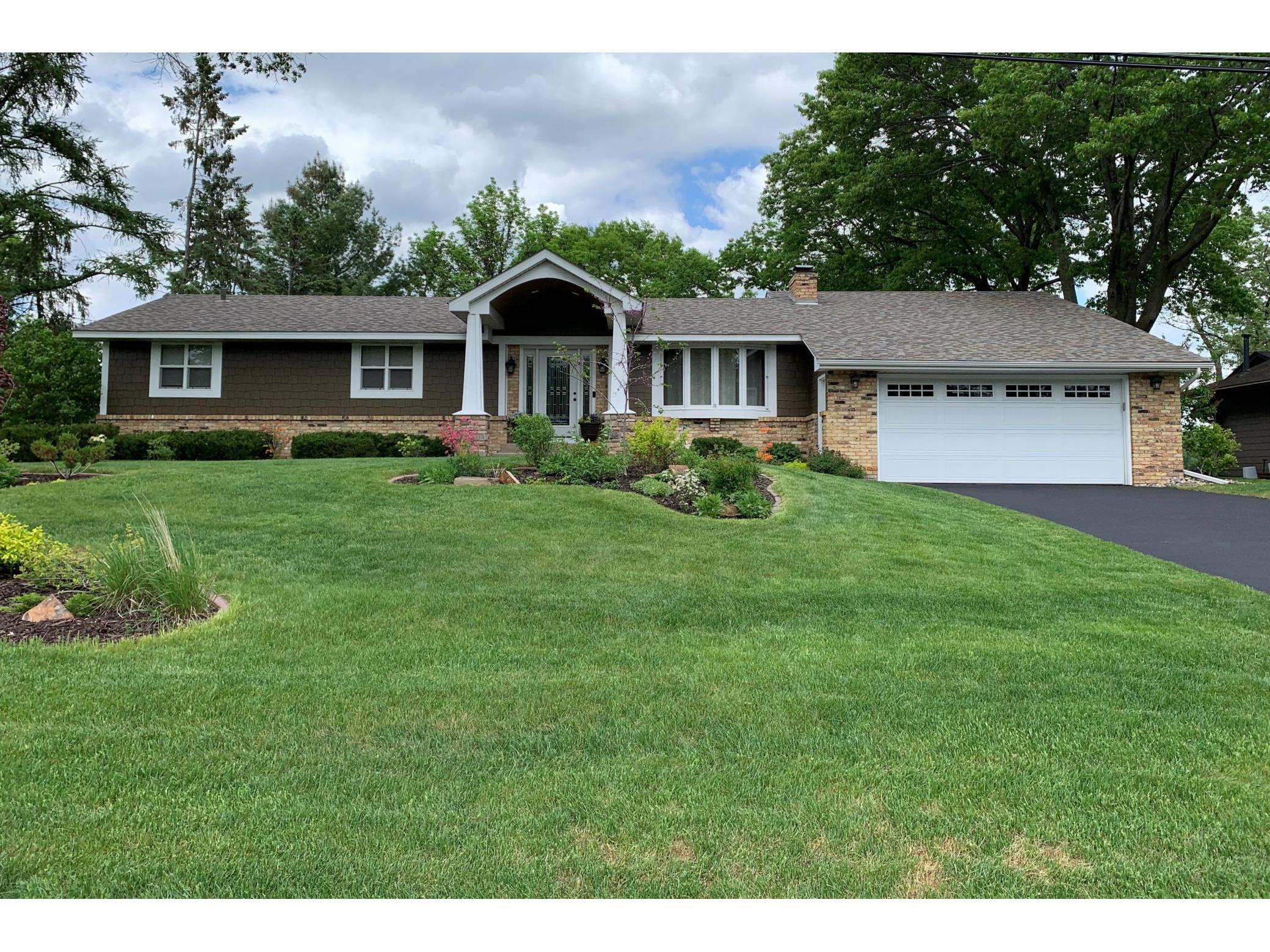 31 W Golden Lake Road, Circle Pines, MN, 55014 MLS 5766025 Edina