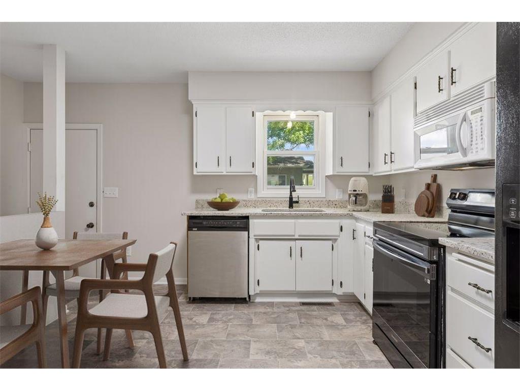 310 18th Avenue SE Cambridge MN 55008 7081732 image10