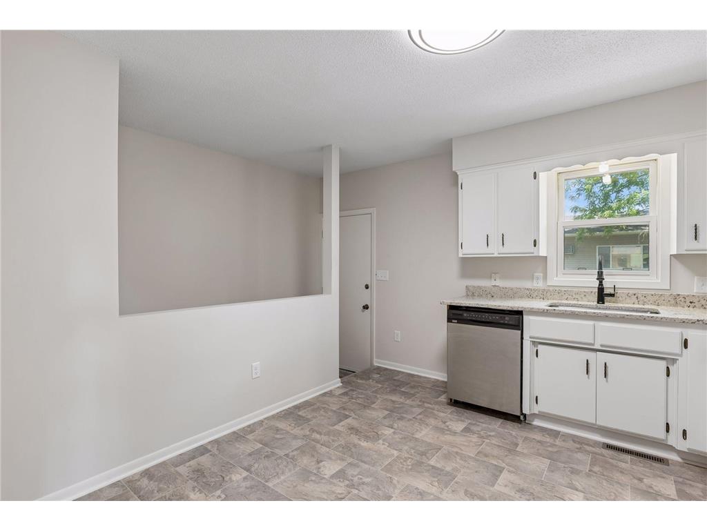 310 18th Avenue SE Cambridge MN 55008 7081732 image11