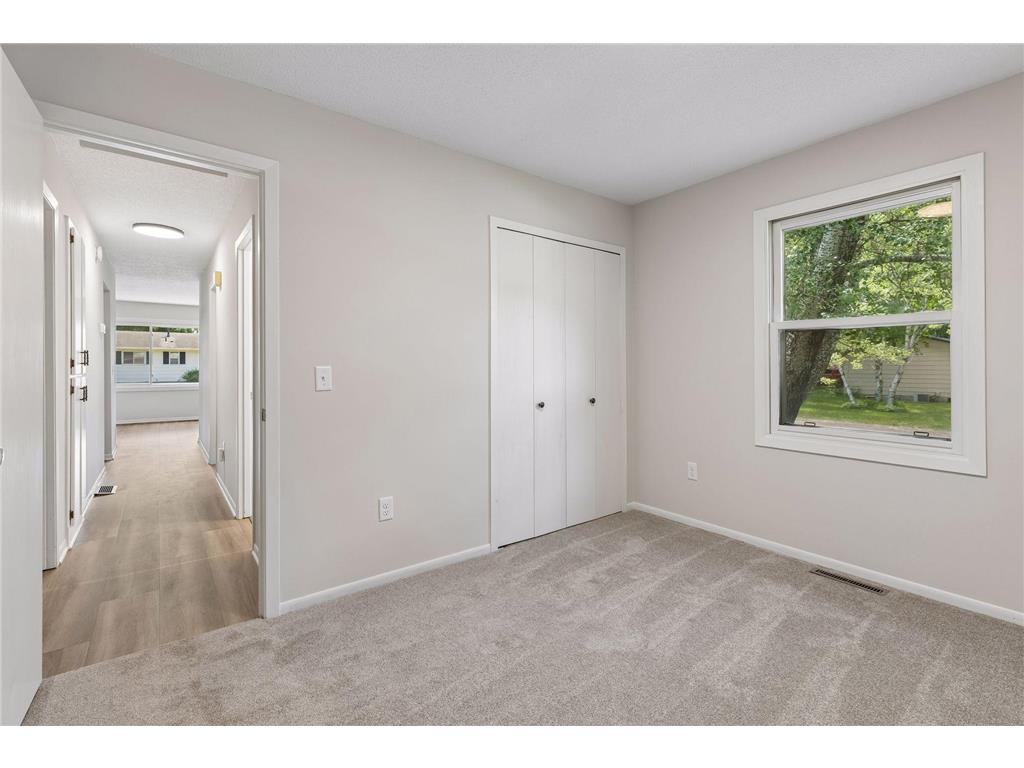 310 18th Avenue SE Cambridge MN 55008 7081732 image17