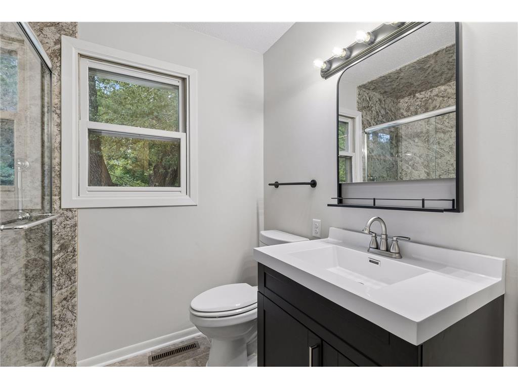 310 18th Avenue SE Cambridge MN 55008 7081732 image20
