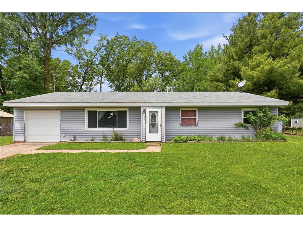 310 235th Street East Farmington WI 54020 7078287 image1