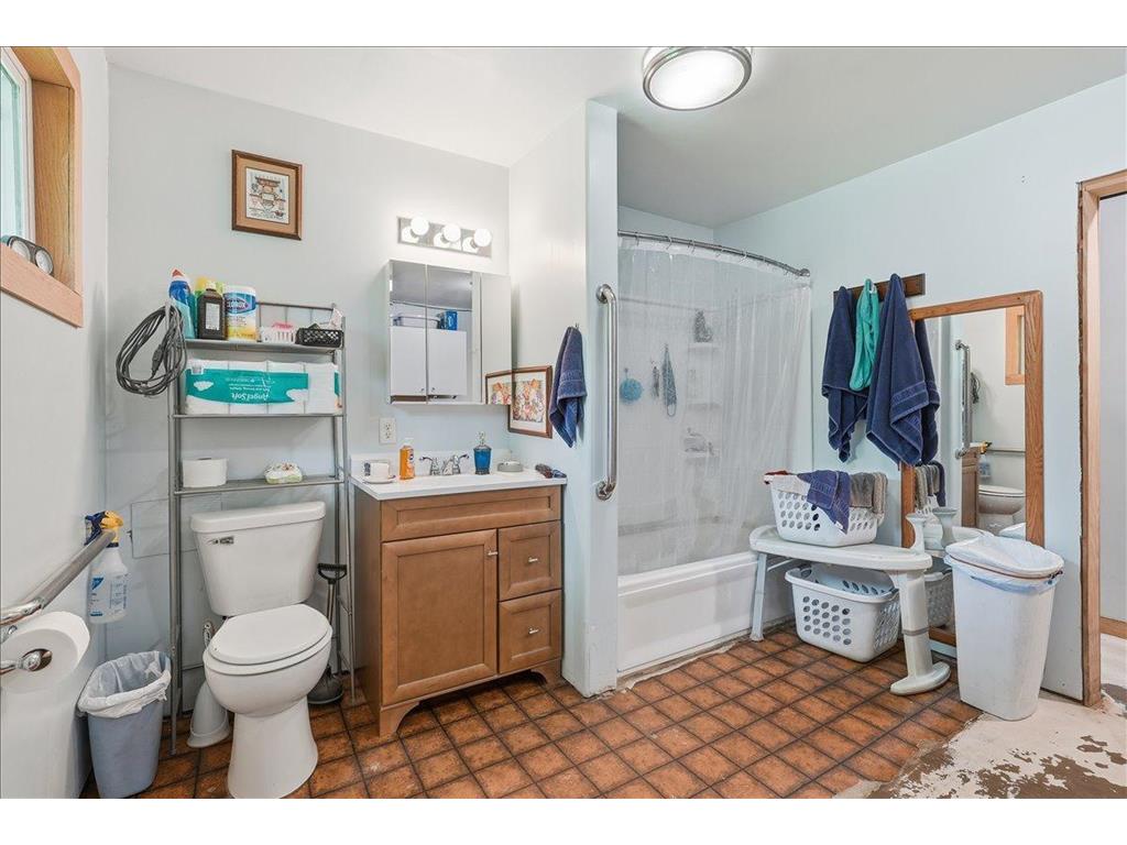 310 235th Street East Farmington WI 54020 7078287 image12