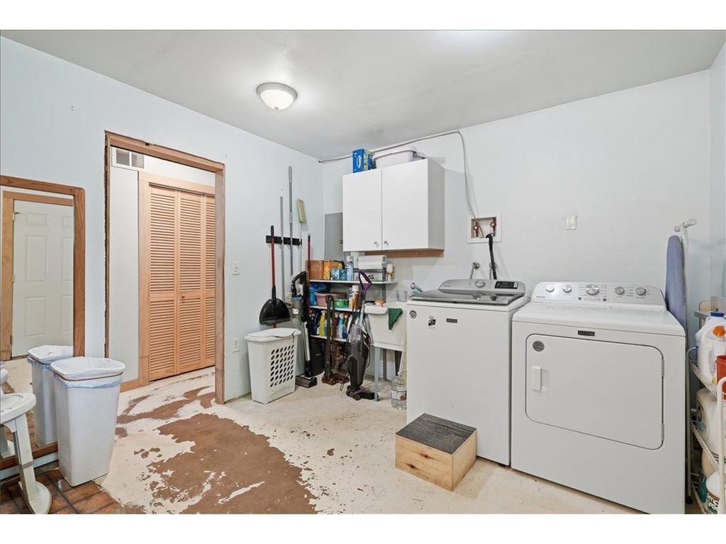310 235th Street East Farmington WI 54020 7078287 image14
