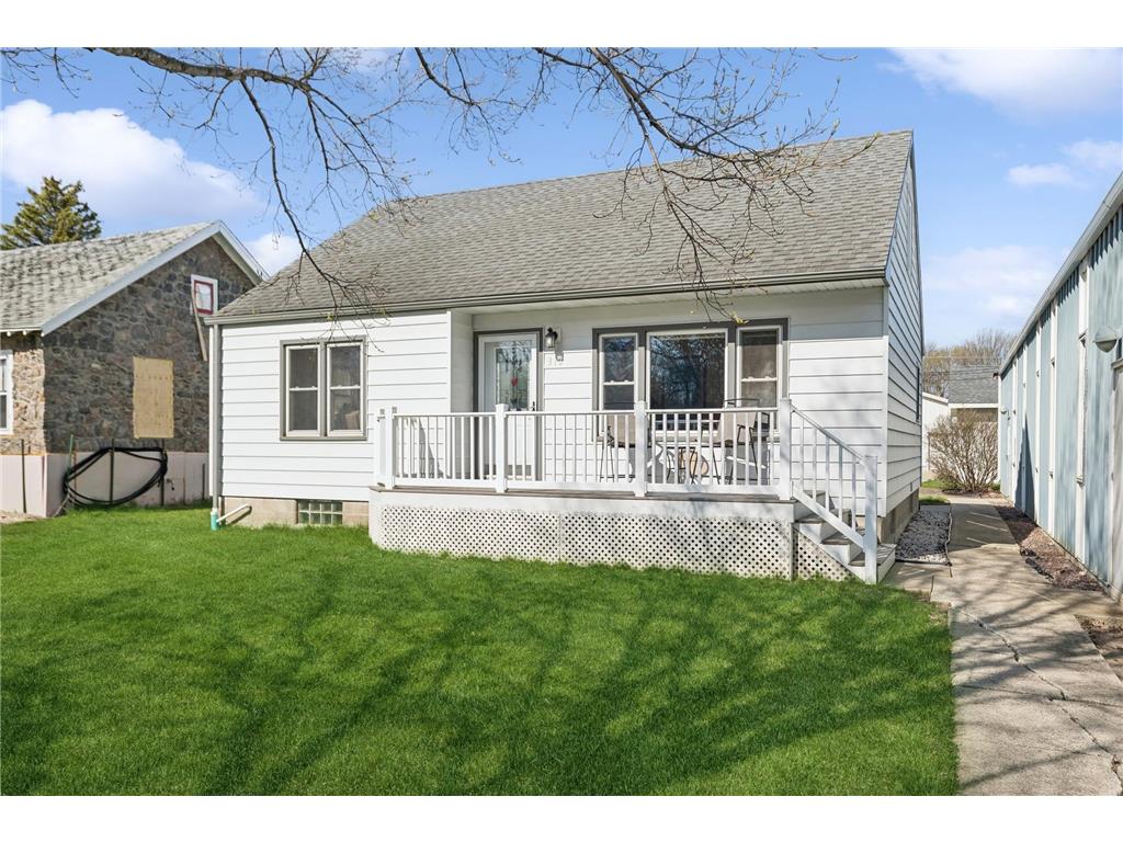 310 2nd Street E Hector MN 55342 6523456 image1