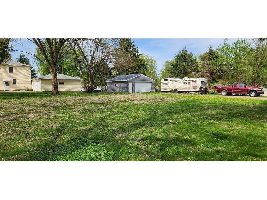 310 3rd Avenue NW Glenville MN 56036 6716223 image1