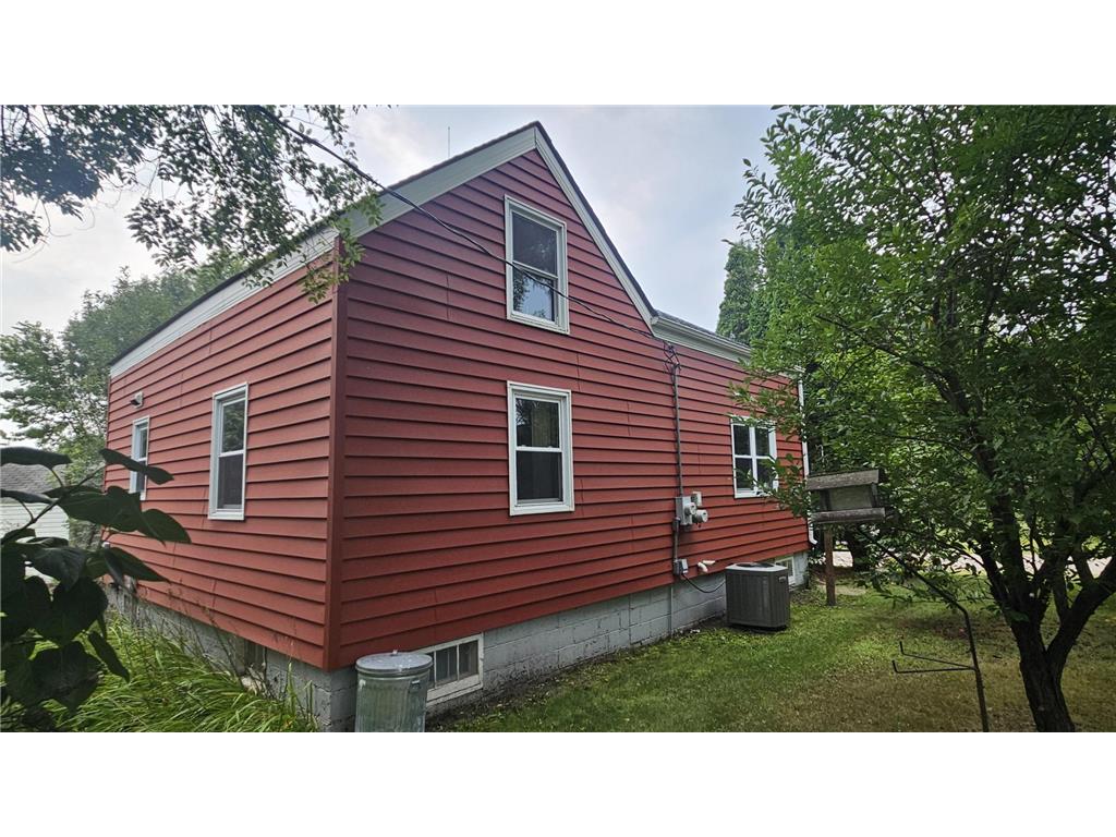 310 3rd Street S Browns Valley MN 56219 6783781 image4