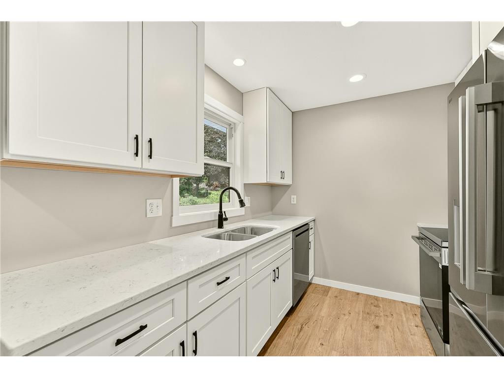 310 4th St NE Byron MN 55920 7089645 image10