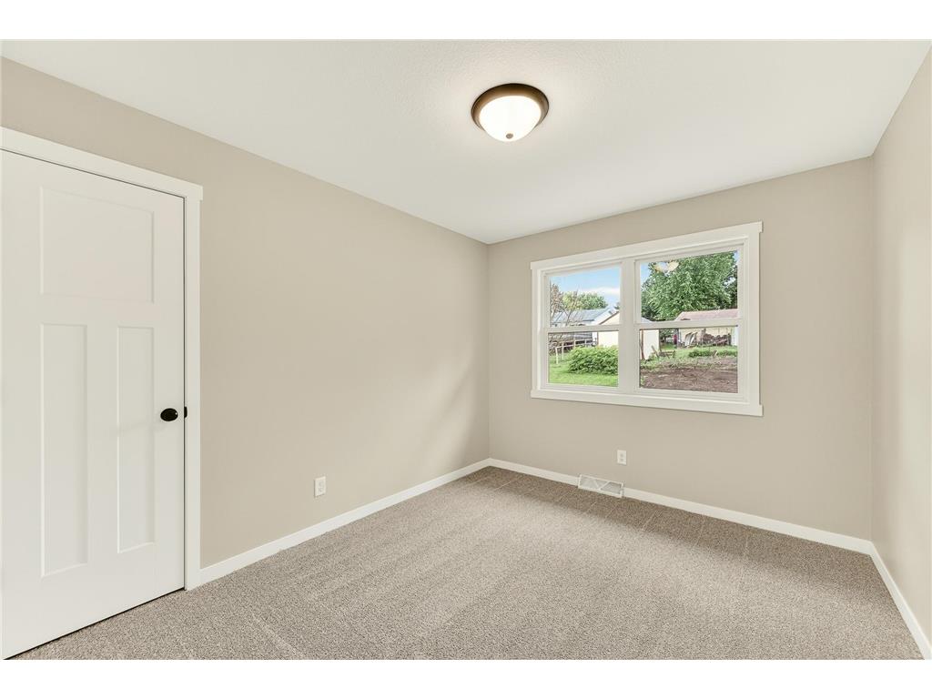 310 4th St NE Byron MN 55920 7089645 image15