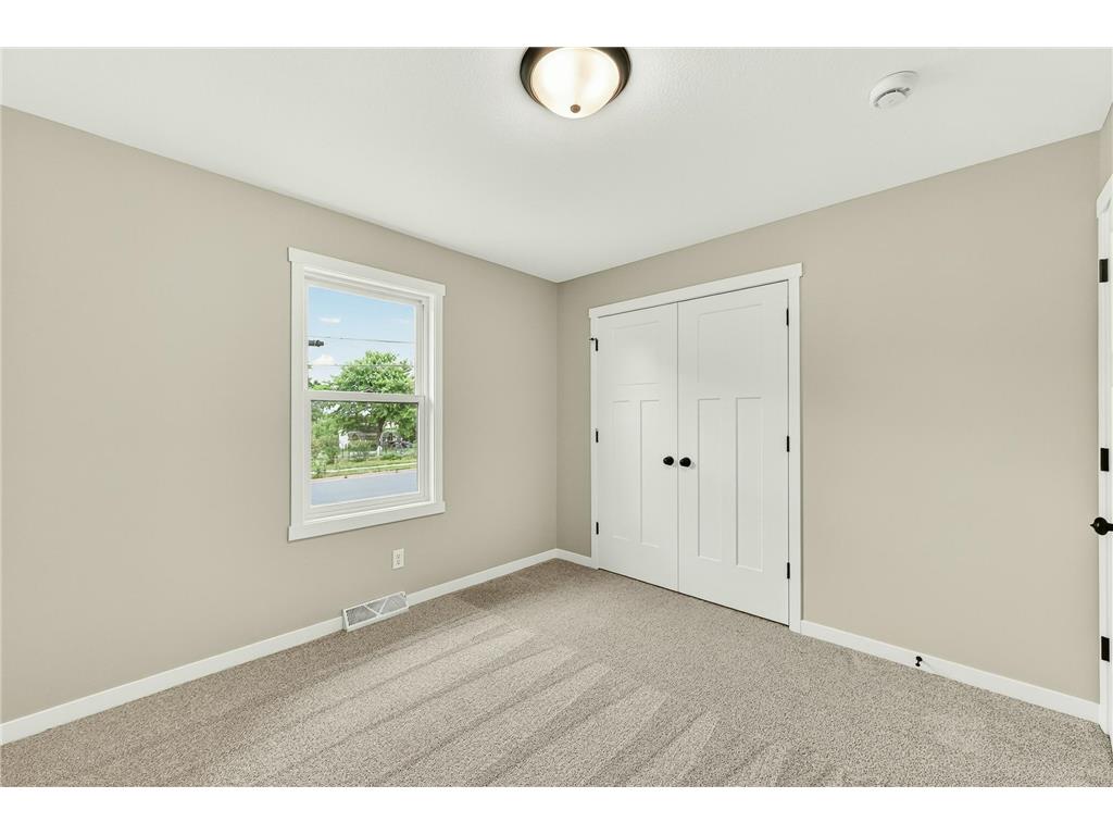 310 4th St NE Byron MN 55920 7089645 image19