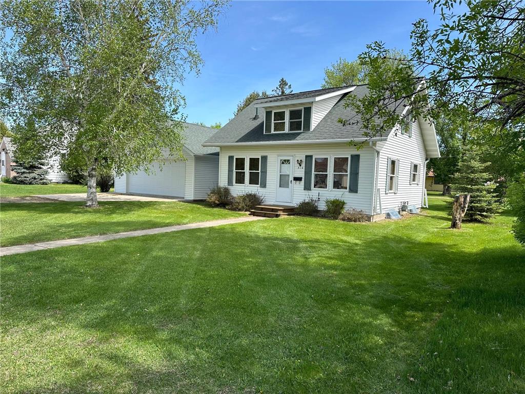 310 7th Avenue NE Roseau MN 56751 6723901 image1
