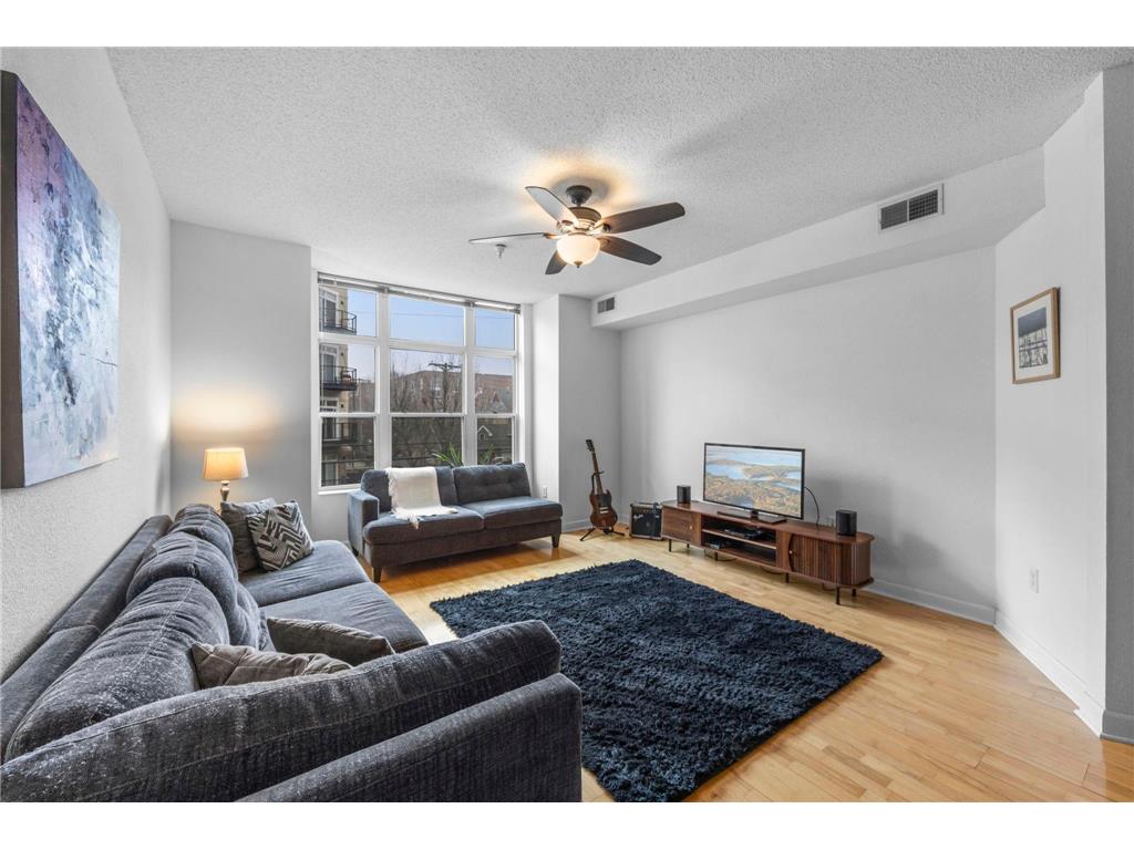 310 E 18th Street #201 Minneapolis MN 55404 7030007 image2