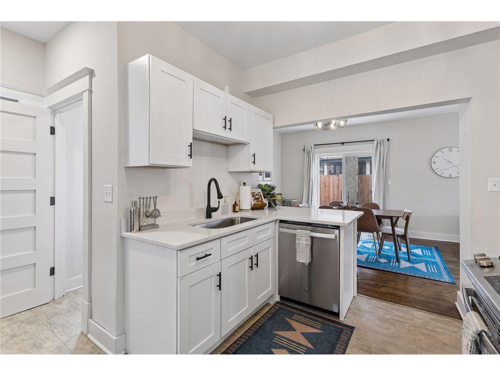 310 E 22nd Street Minneapolis MN 55404 7054571 image12