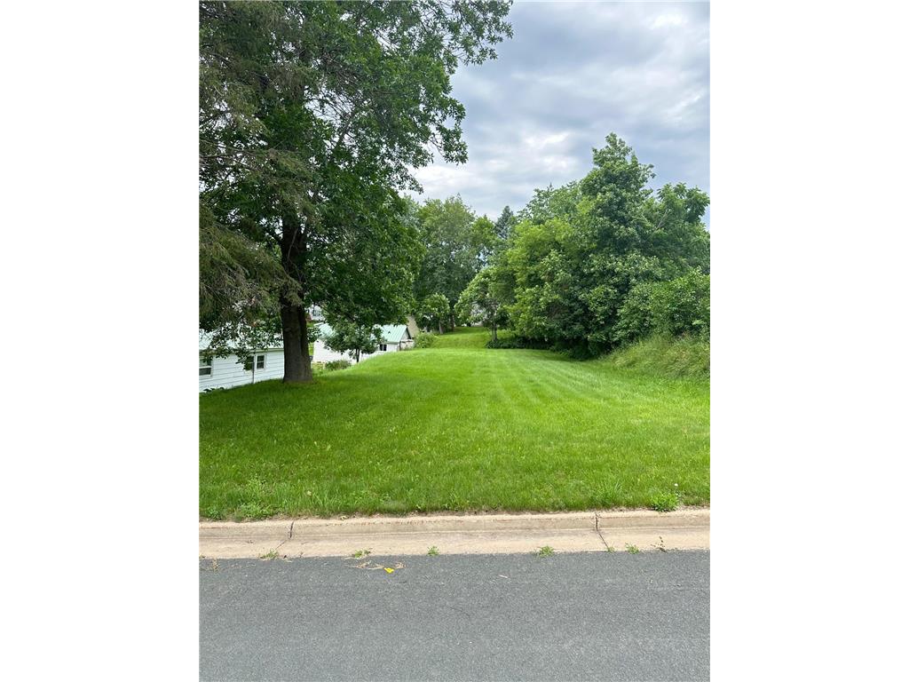 310 E Elm Street Glenwood City WI 54013 6560369 image1