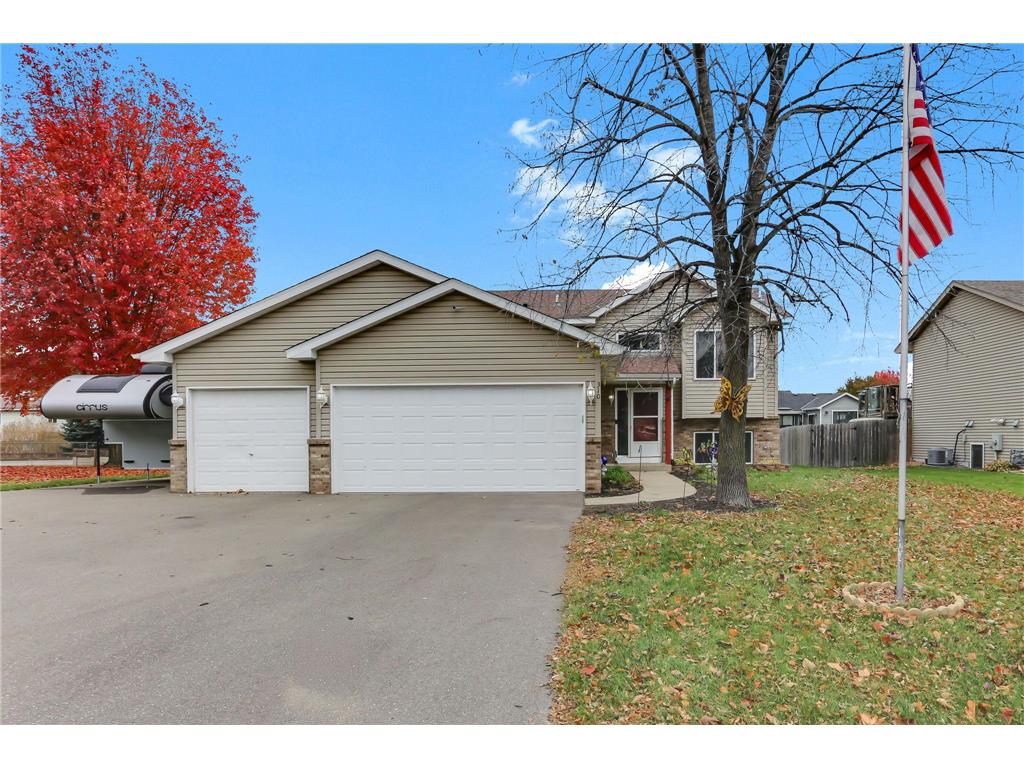 310 Flintwood Street SW Isanti MN 55040 6711466 image1