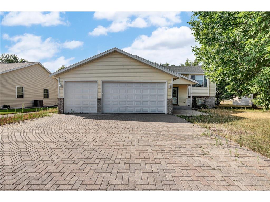 310 Iris Lane NE Saint Joseph MN 56374 6400384 image1