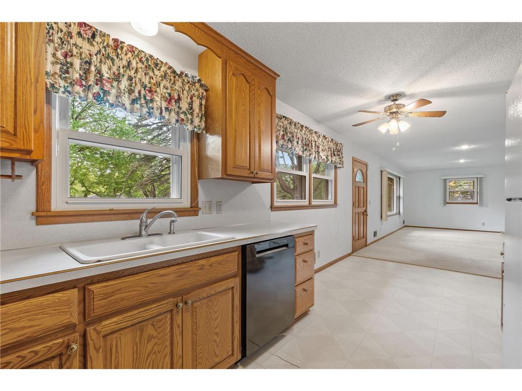 310 Lanewood Lane N Plymouth MN 55447 7075980 image16