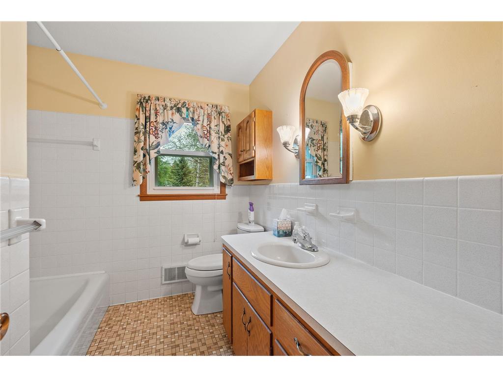 310 Lanewood Lane N Plymouth MN 55447 7075980 image23