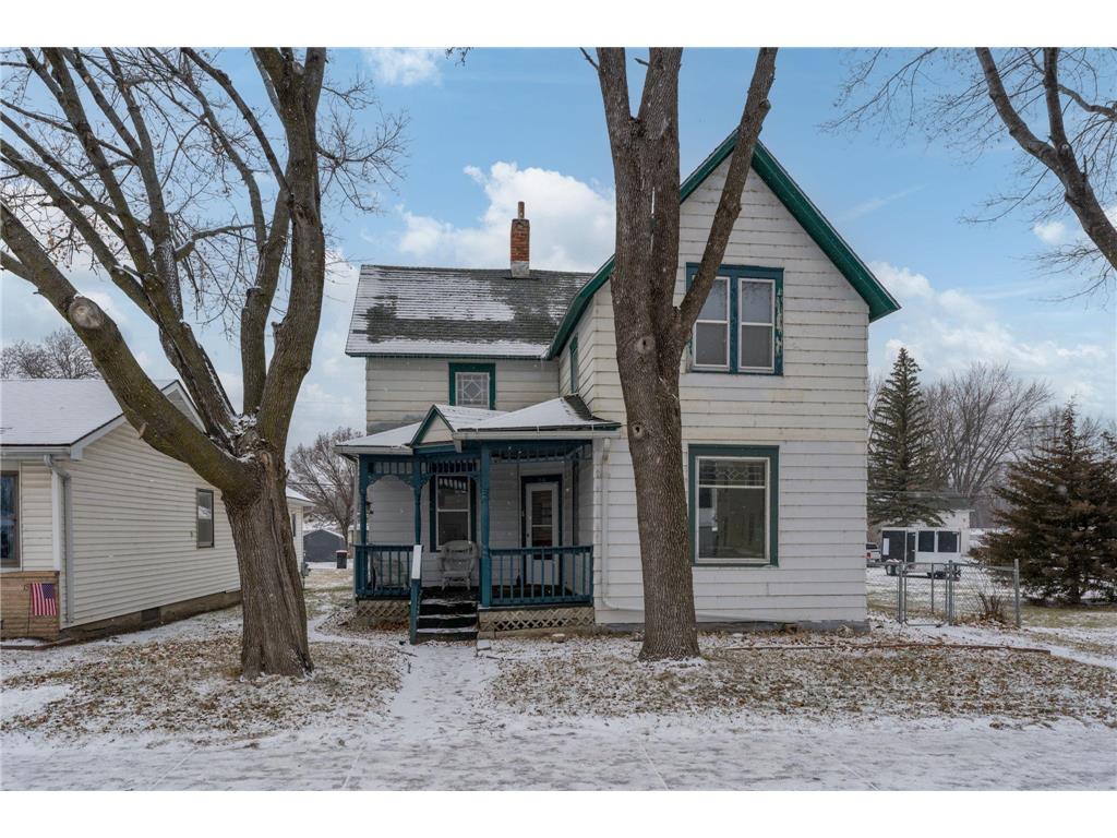 310 Main Street Henderson MN 56044 6476829 image1