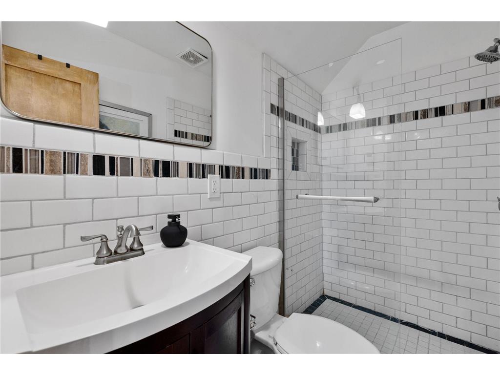 310 Ryan Avenue Saint Paul MN 55102 7053627 image68