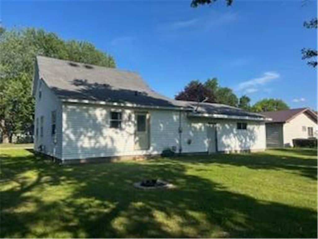 310 S 2nd Street Cameron WI 54822 7106019 image4