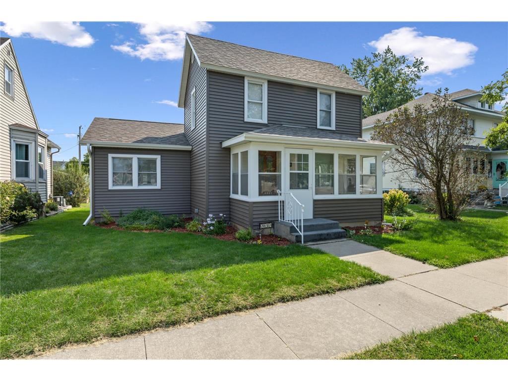 310 S Ellsworth Street Houston MN 55943 6600912 image1