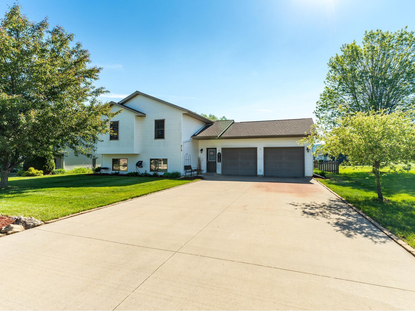 310 S Erickson Street, Houston, MN, 55943 MLS 5767427 Edina Realty