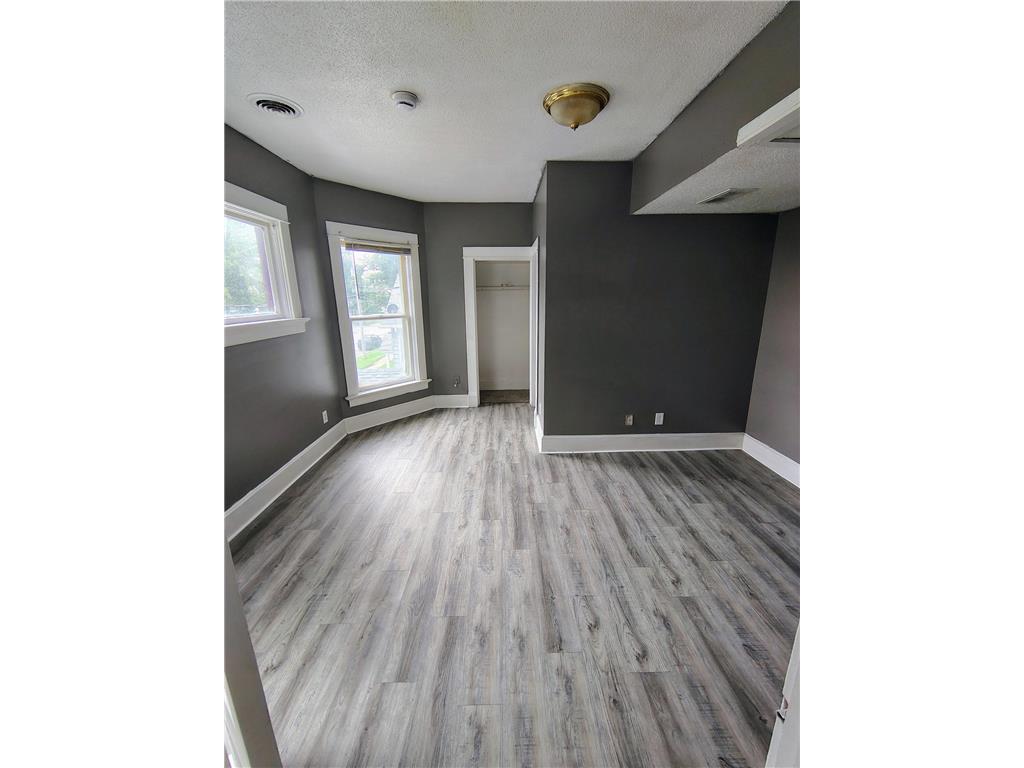 310 S Main Street Austin MN 55912 7025547 image9