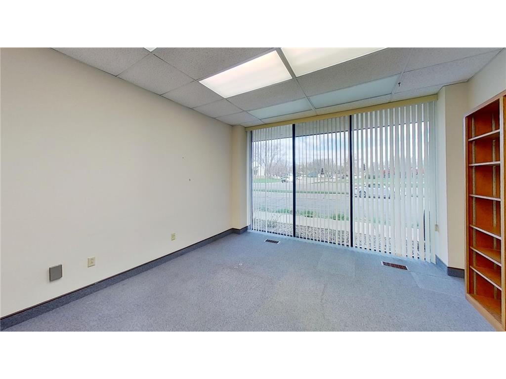 310 W West College Drive Marshall MN 56258 6626831 image11