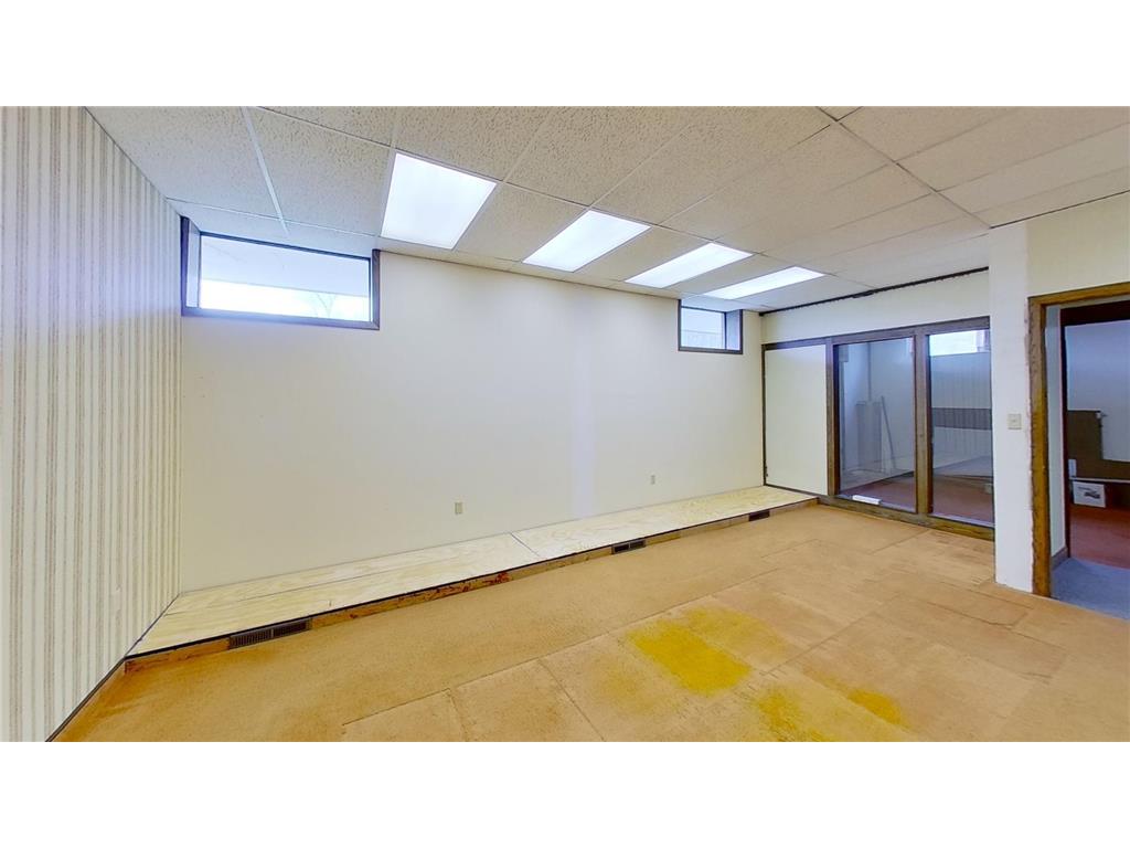 310 W West College Drive Marshall MN 56258 6626831 image21