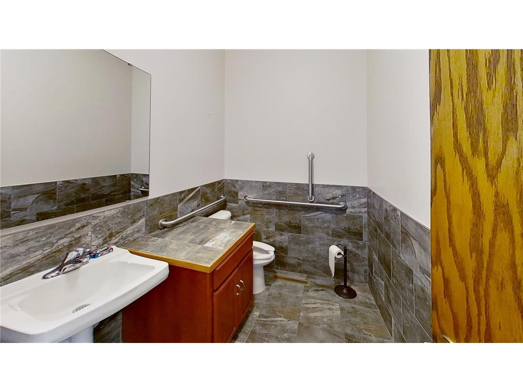 310 W West College Drive Marshall MN 56258 6626831 image24