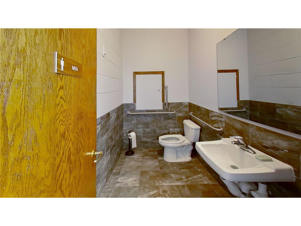 310 W West College Drive Marshall MN 56258 6626831 image25