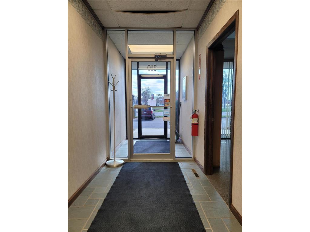 310 W West College Drive Marshall MN 56258 6626831 image5