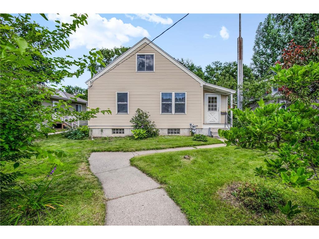 310 Wilson Avenue NE Saint Cloud MN 56304 6776637 image1