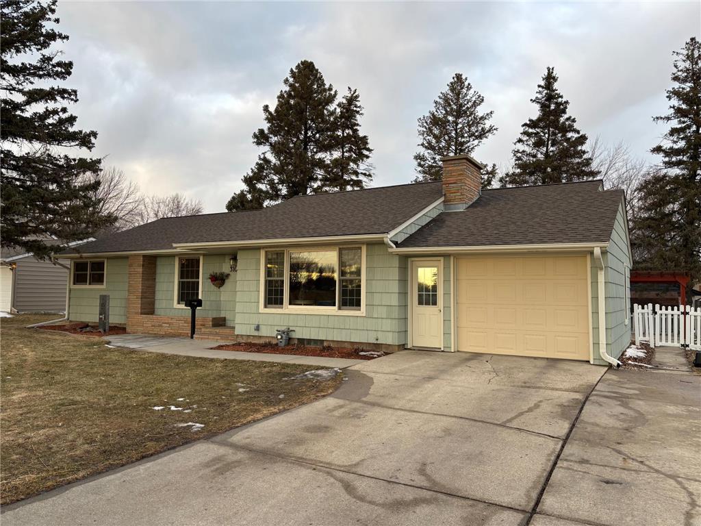 310 Worthmore Street Worthington MN 56187 7017524 image1