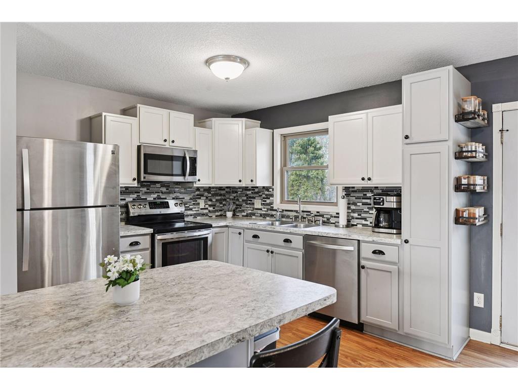 3100 75th Avenue N Brooklyn Park MN 55443 7016583 image1