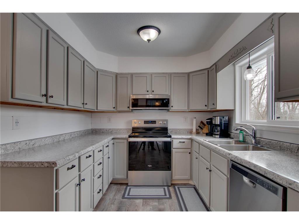 3100 Island View Drive NE Bemidji MN 56601 7036859 image6