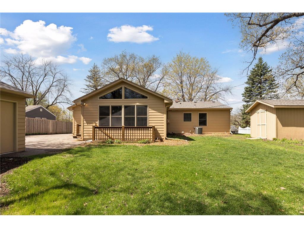 3100 Noble Avenue N Golden Valley MN 55422 7055705 image35
