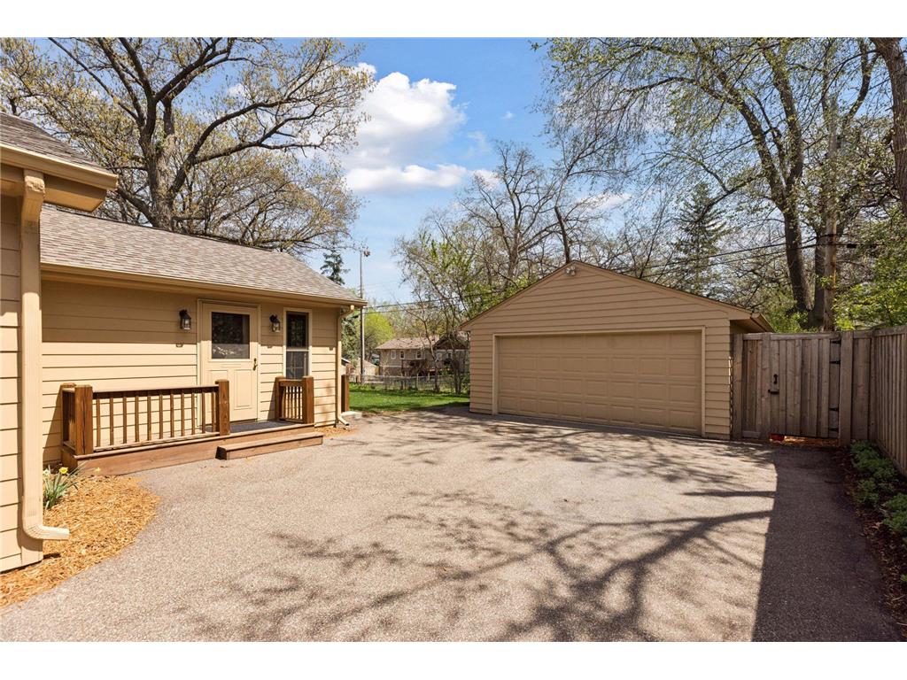 3100 Noble Avenue N Golden Valley MN 55422 7055705 image37