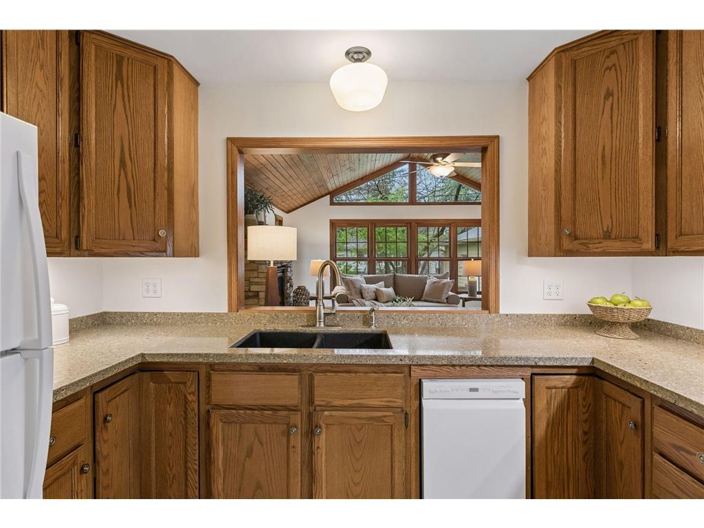 3100 Noble Avenue N Golden Valley MN 55422 7055705 image9